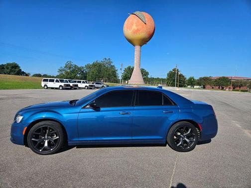 Frostbite 2023 Chrysler 300 Touring