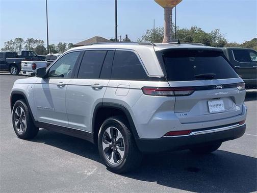 2022 Jeep Grand Cherokee 4xe Base