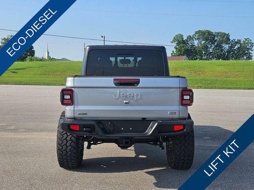 Billet Silver Metallic Clearcoat 2021 Jeep Gladiator Overland