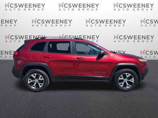 Brilliant Black Crystal Pearlcoat 2014 Jeep Cherokee Trailhawk