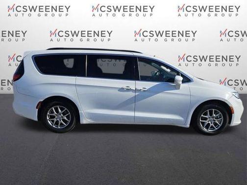 2022 Chrysler Pacifica Touring