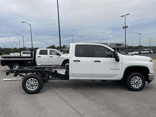 2025 Chevrolet Silverado 2500 WT