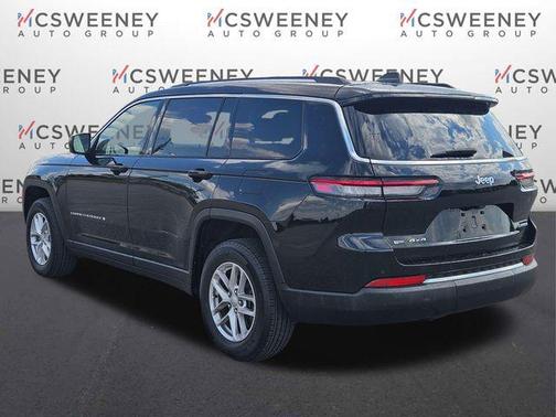 Diamond Black Crystal Pearlcoat 2023 Jeep Grand Cherokee L Laredo