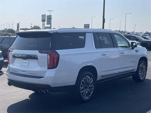 2023 GMC Yukon XL Denali Ultimate