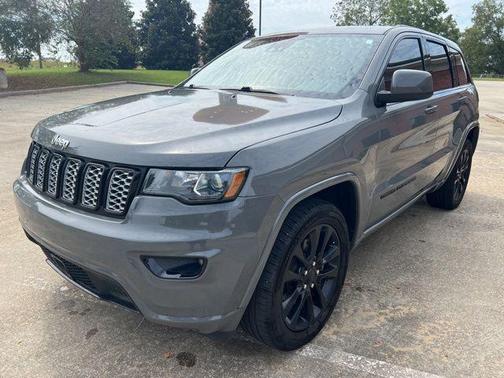 2021 Jeep Grand Cherokee Laredo