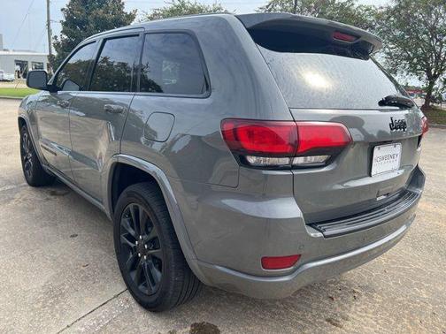 2021 Jeep Grand Cherokee Laredo