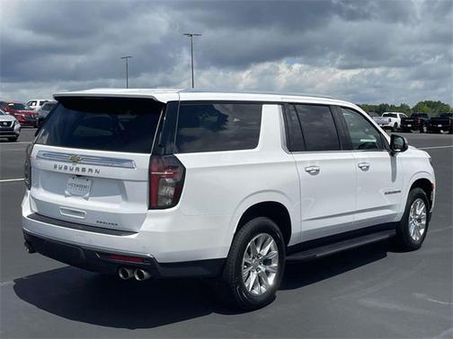 2023 Chevrolet Suburban Premier