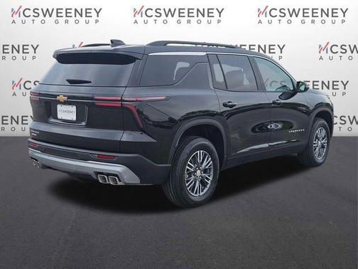 Mosaic Black Metallic 2026 Chevrolet Traverse LT