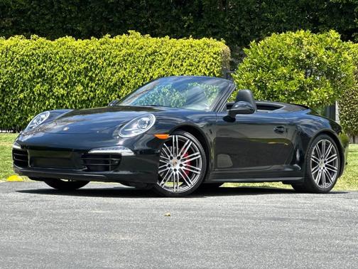 Black 2015 Porsche 911