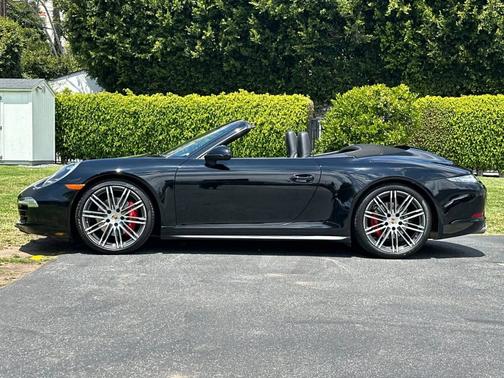 Black 2015 Porsche 911