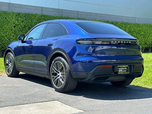 2025 Porsche Macan 