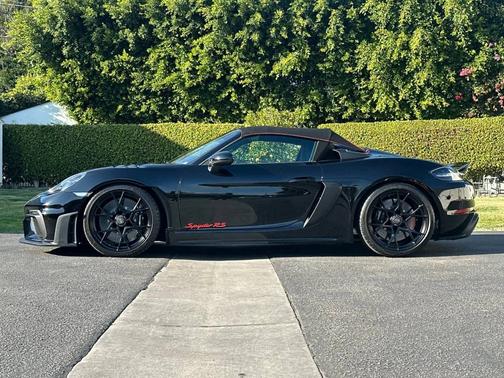 2025 Porsche 718 Spyder 