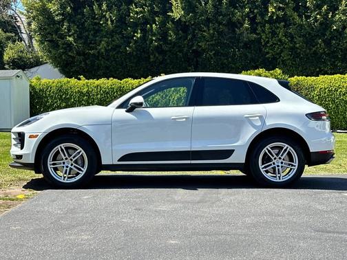 White 2020 Porsche Macan