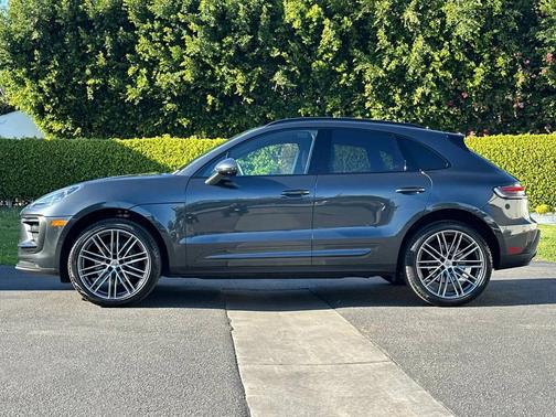2025 Porsche Macan 