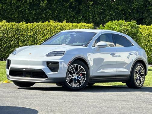 2025 Porsche Macan 