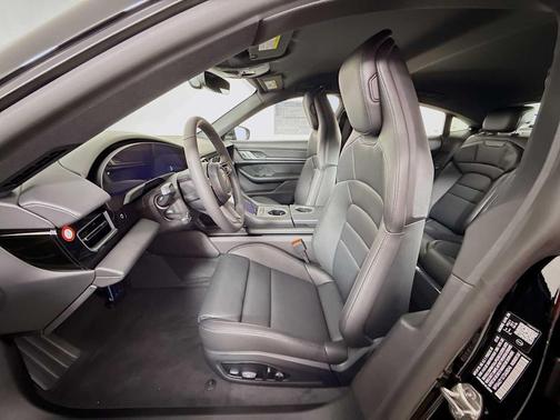 2026 Porsche Taycan 