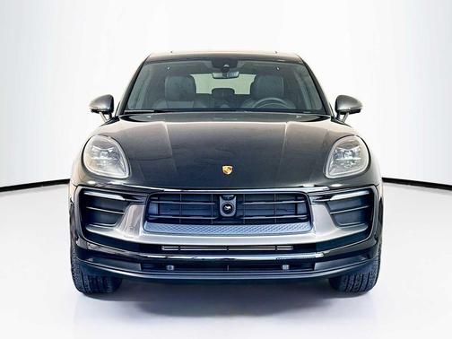 2026 Porsche Macan T