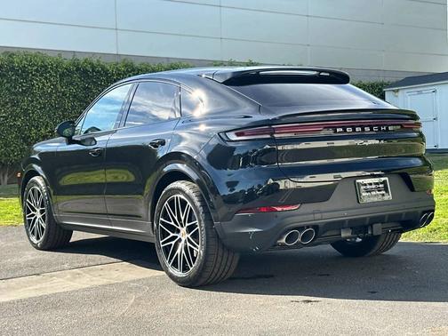 2026 Porsche Cayenne 