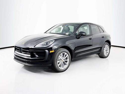 2026 Porsche Macan AWD