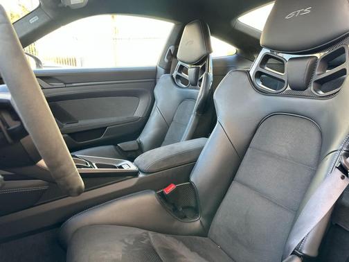 2025 Porsche 911 Carrera GTS