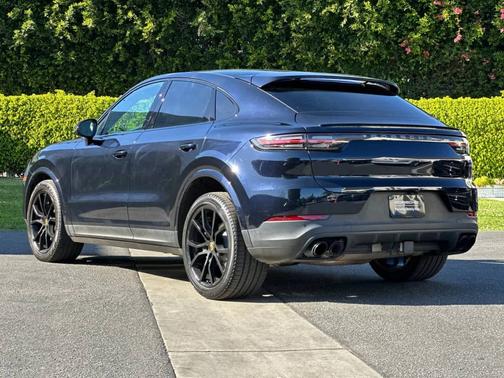 2023 Porsche Cayenne 