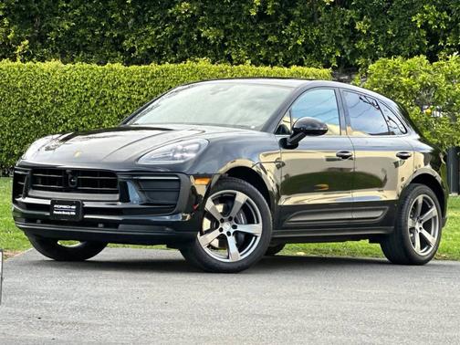 2025 Porsche Macan 
