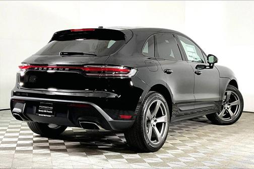 2025 Porsche Macan 