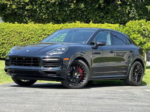 2023 Porsche Cayenne 