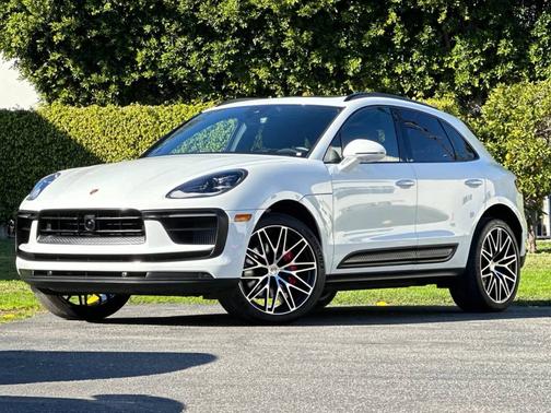White 2023 Porsche Macan