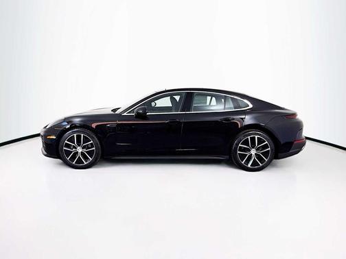 2025 Porsche Panamera 