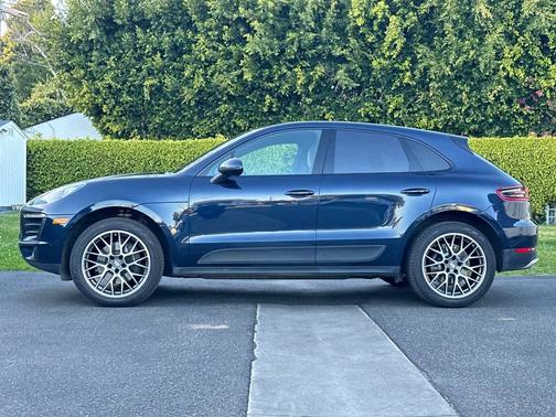 2018 Porsche Macan 