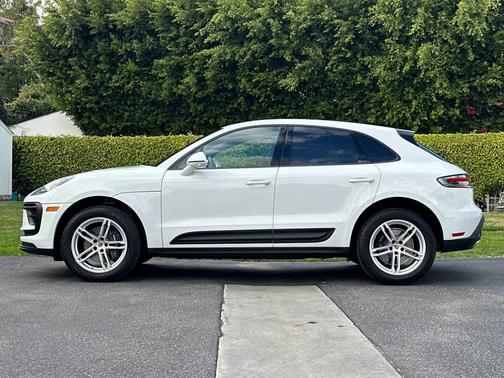 2025 Porsche Macan 