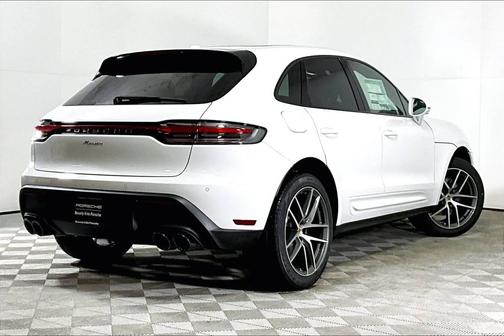 2025 Porsche Macan 
