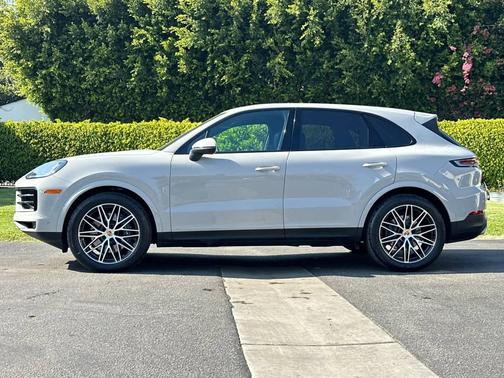 2025 Porsche Cayenne 