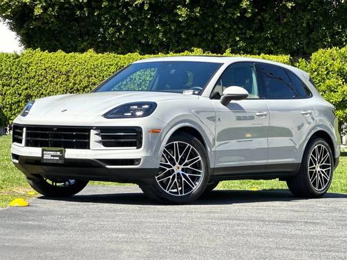 2025 Porsche Cayenne 