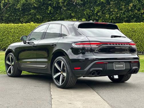 2023 Porsche Macan 