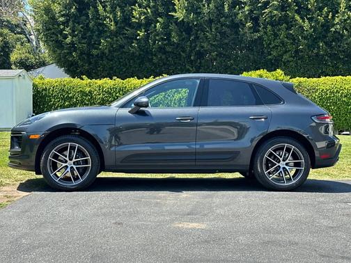 Volcano Grey Metallic 2025 Porsche Macan