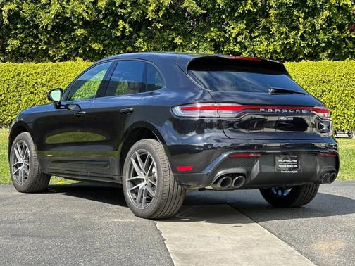 2025 Porsche Macan 