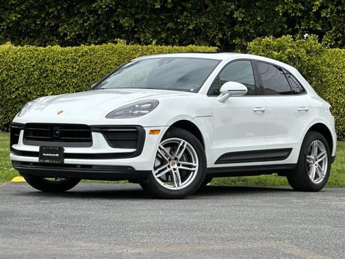 2025 Porsche Macan 