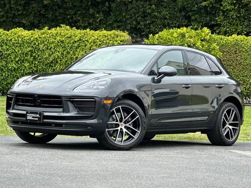 Volcano Grey Metallic 2025 Porsche Macan