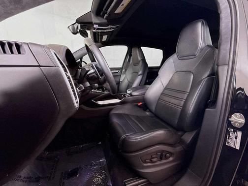 2023 Porsche Cayenne Cayenne Turbo S E-Hybrid