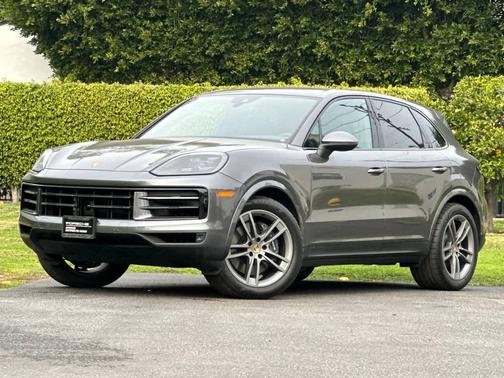 2024 Porsche Cayenne 