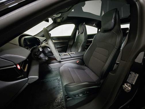 2025 Porsche Taycan 4S