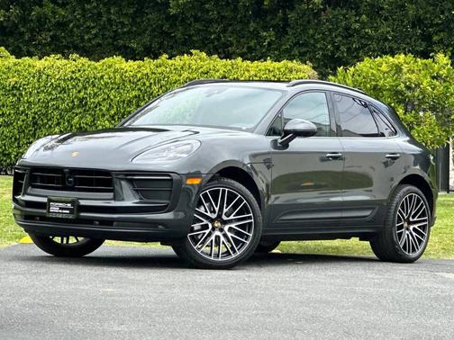 Volcano Grey Metallic 2026 Porsche Macan