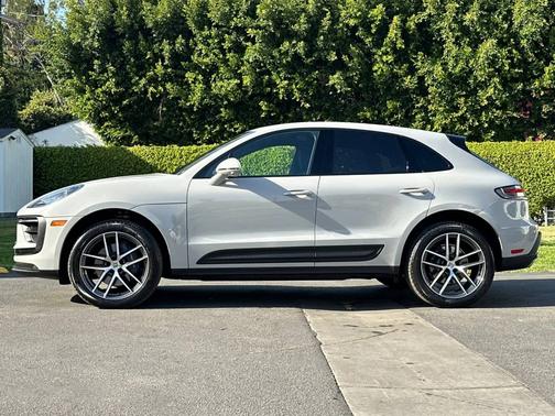 2025 Porsche Macan 