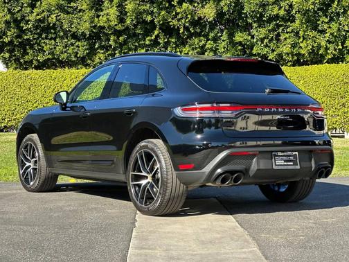 2025 Porsche Macan 