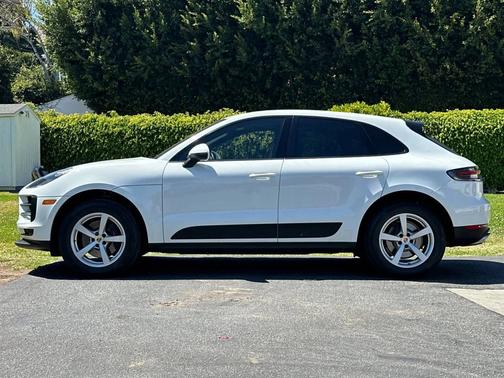 White 2019 Porsche Macan