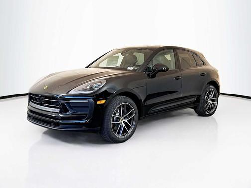 2026 Porsche Macan AWD