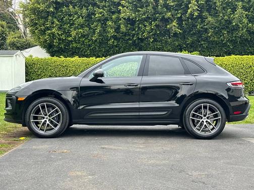 2025 Porsche Macan 