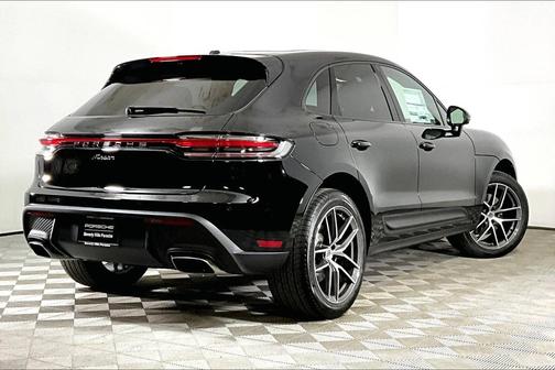2025 Porsche Macan 